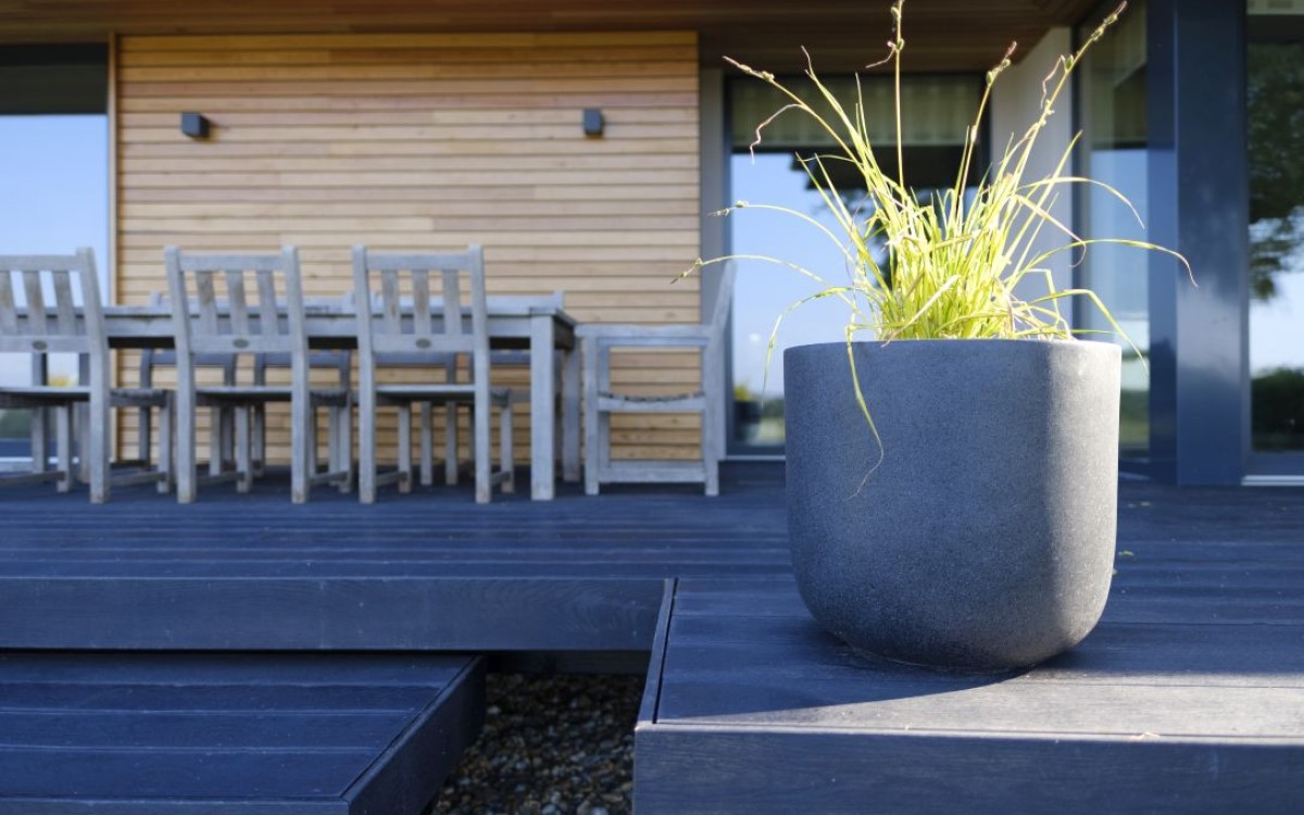 Dining deck